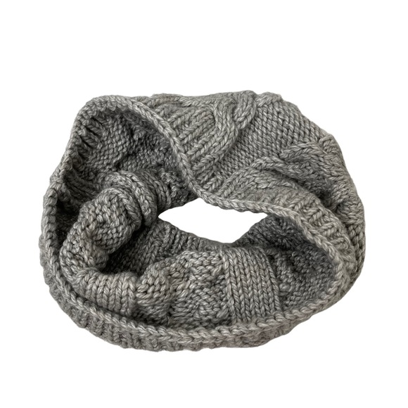 GAP Wool Blend Grey Chunky Cable Knit Cowl Infinity Scarf OS